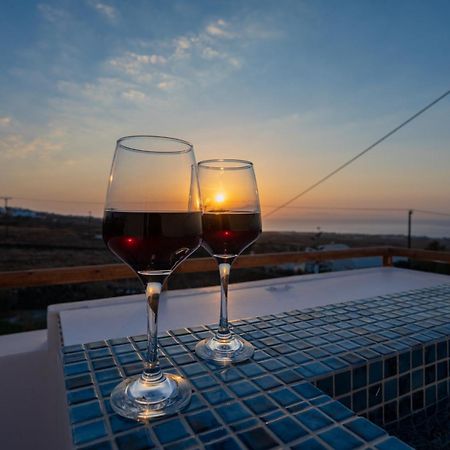 Theophrasti Suites Foinikia  Екстер'єр фото
