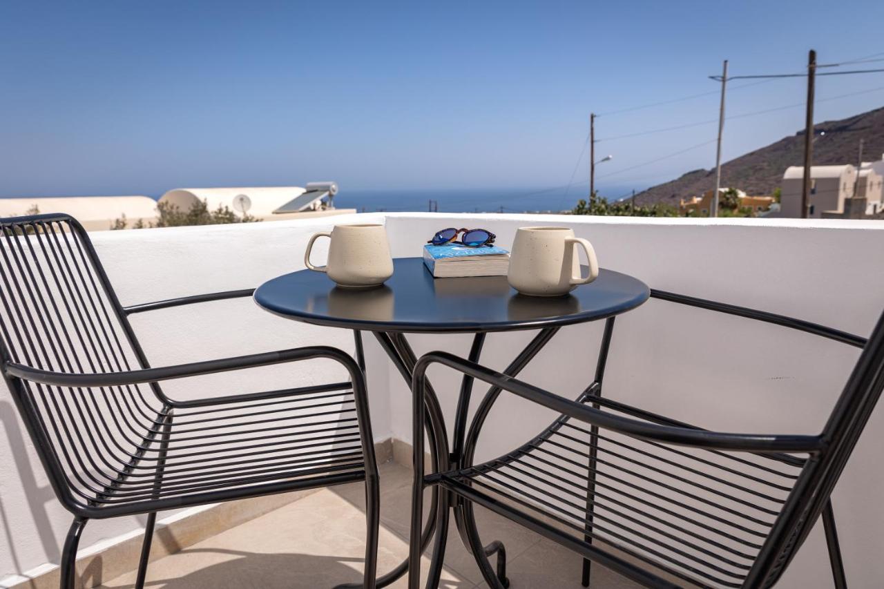 Theophrasti Suites Foinikia  Екстер'єр фото
