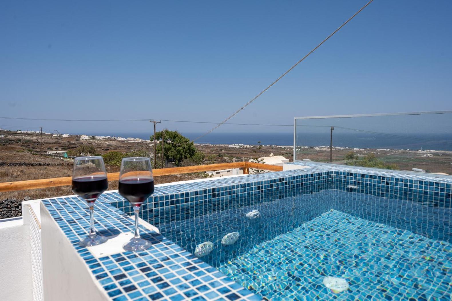 Theophrasti Suites Foinikia  Екстер'єр фото