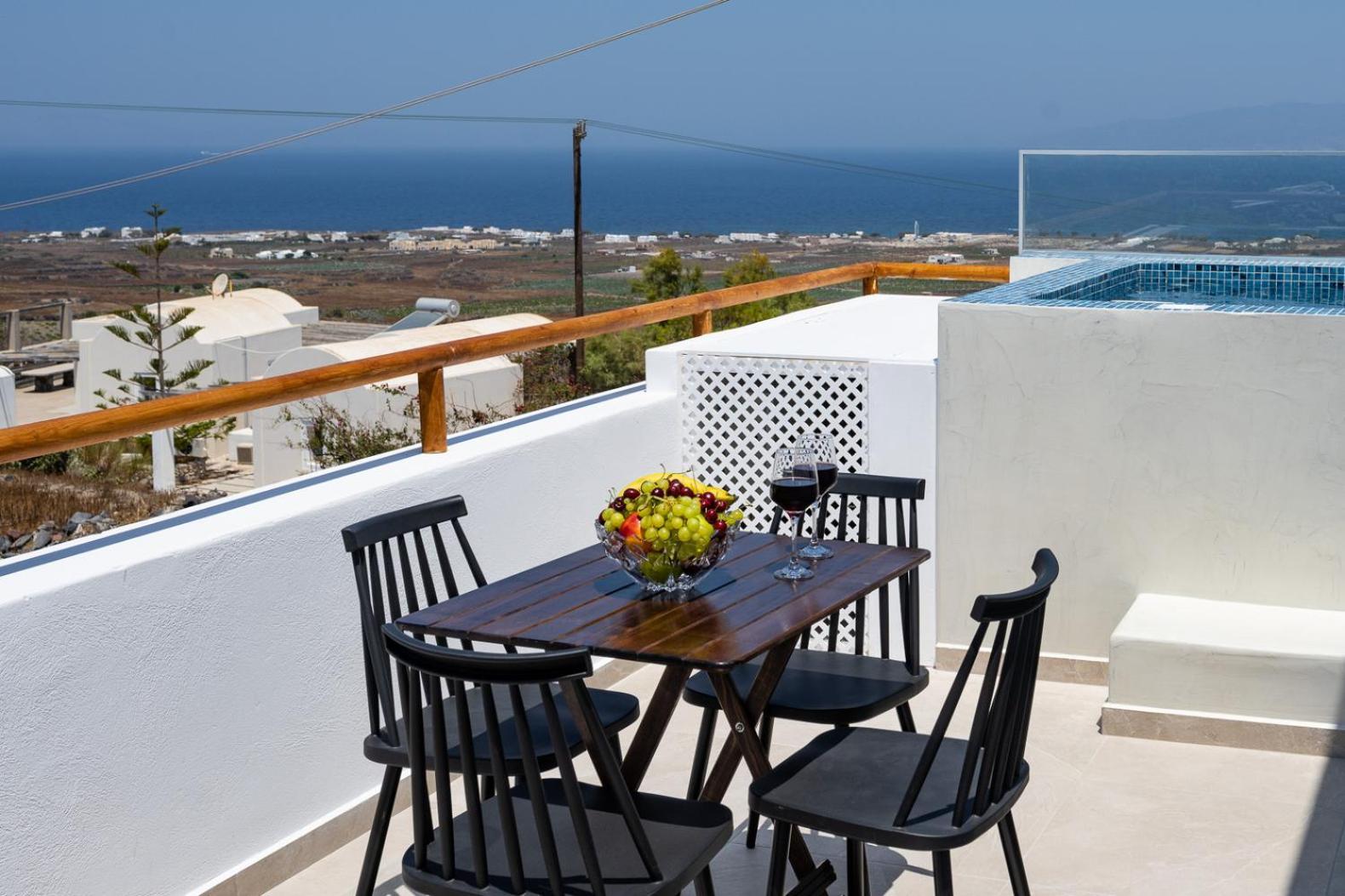 Theophrasti Suites Foinikia  Екстер'єр фото